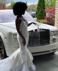 Photo of Limo and Bride