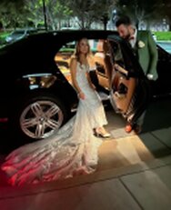 Photo of Limo and Bride