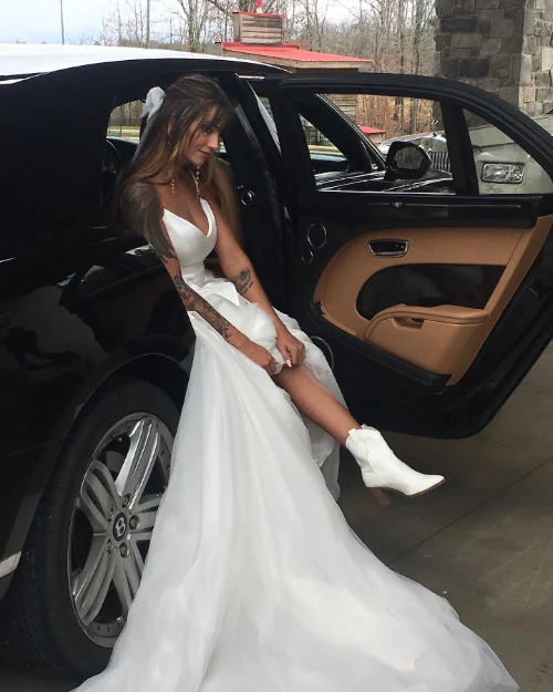 The bentley mulsanne {{brizy_dc_image_alt imageSrc=